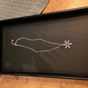 Silver Tone Flower Necklace